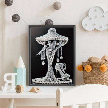 Elegant Lady - Special Shaped Drill Diamond Painting 30*40CM