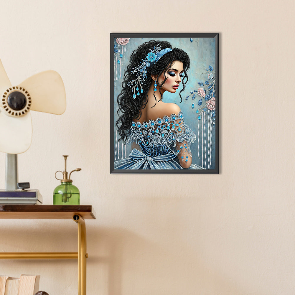 Elegant And Luxurious Woman - Special Shaped Drill Diamond Painting 30*40CM