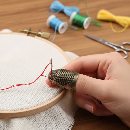 5Pcs Cross-Stitch Tools Retro Adjustable Thimble Hand Sewing Thimble (Bronze M)