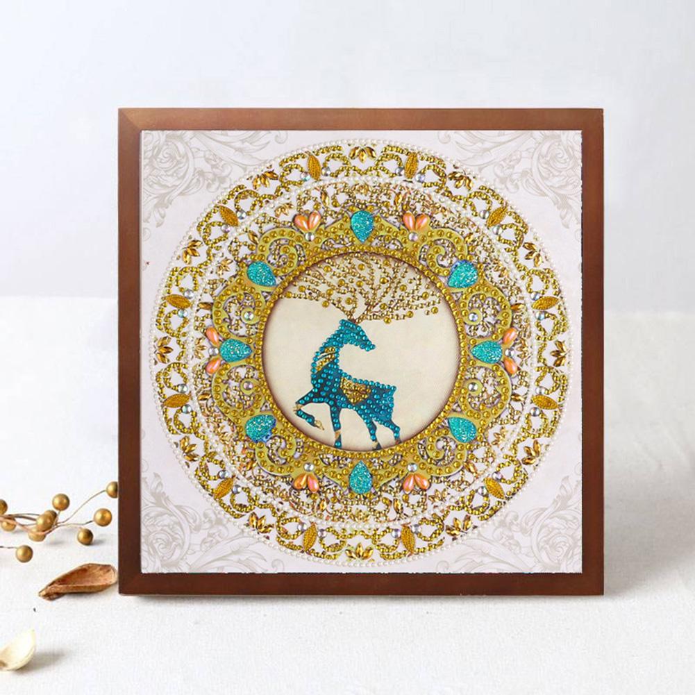 Datura - Special Shaped Drill Diamond Painting 30*30CM