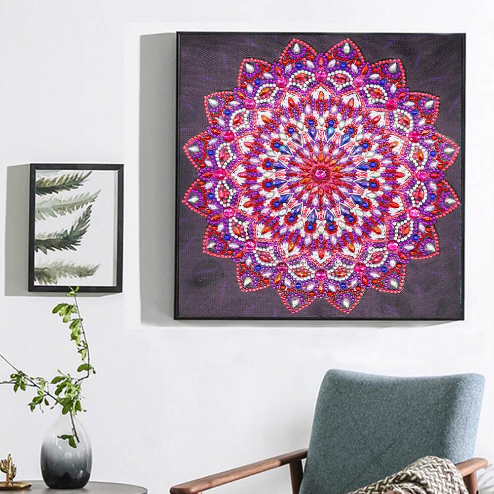 Datura - Special Shaped Drill Diamond Painting 30*30CM