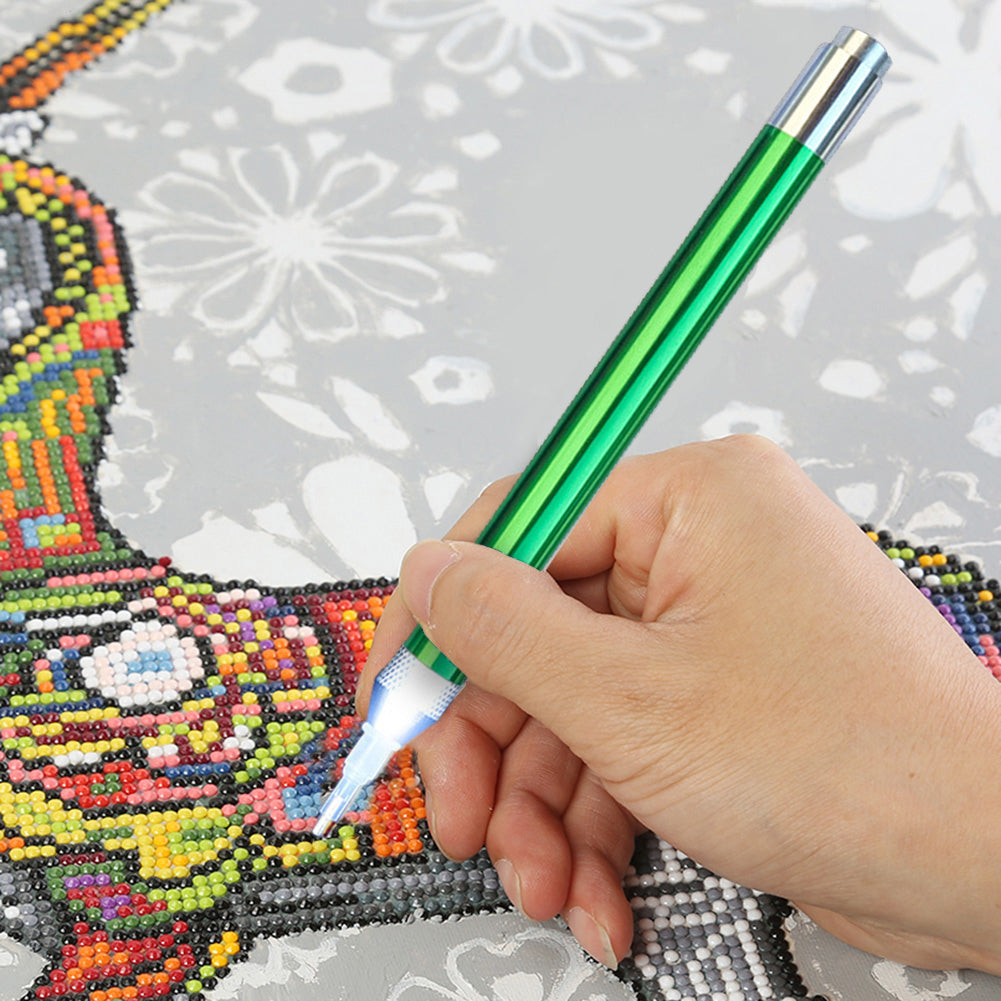 Battery Powered Lighted Point Drill Pen Diamond Painting DIY Tools (Green)