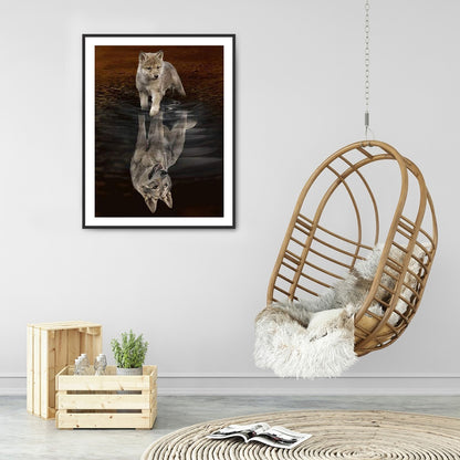 Wolf Reflection - Full Round Drill Diamond Painting 30*40CM