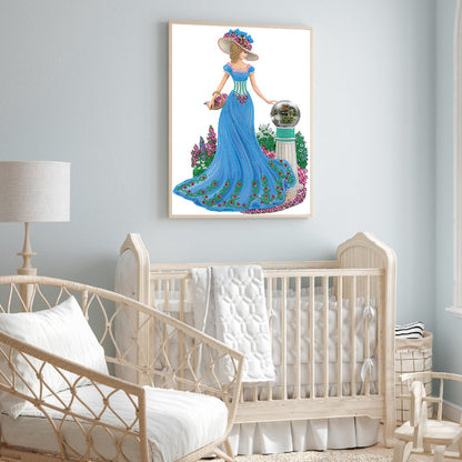 Elegant Lady - Special Shaped Drill Diamond Painting 30*40CM