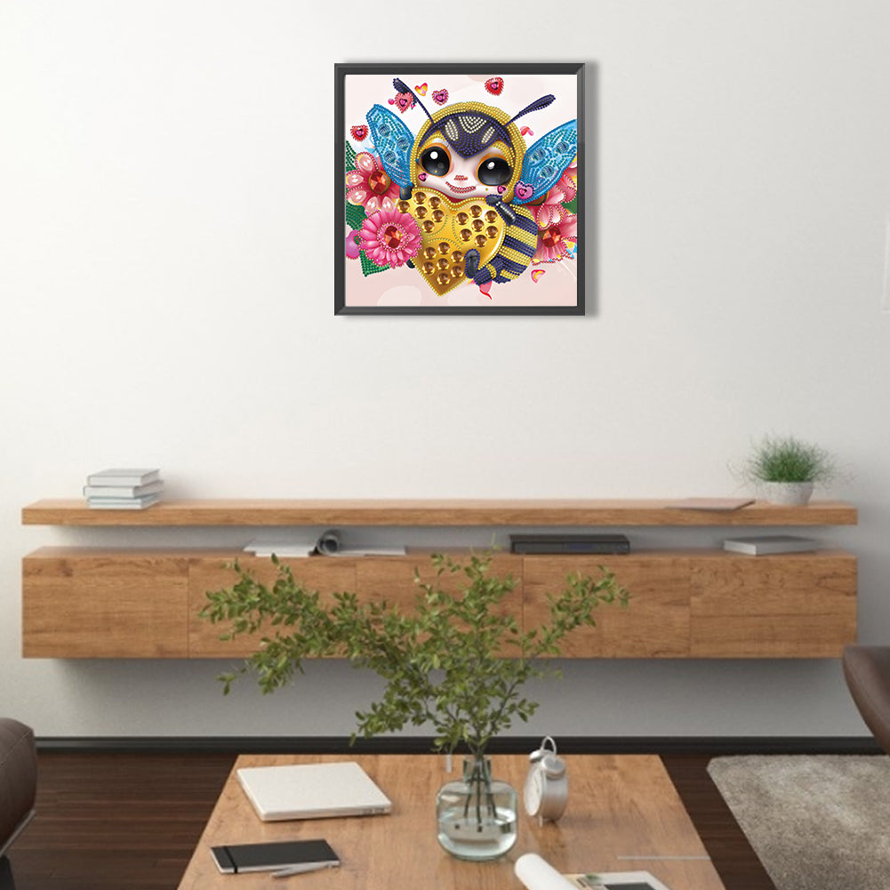 Cartoon Bee Holding A Heart - Special Shaped Drill Diamond Painting 30*30CM