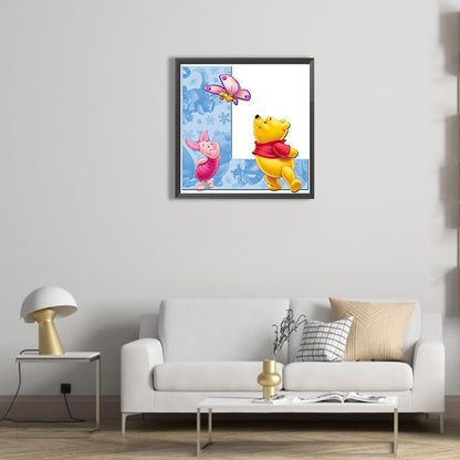 Winnie The Pooh And The Letter L - Full Round Drill Diamond Painting 50*50CM